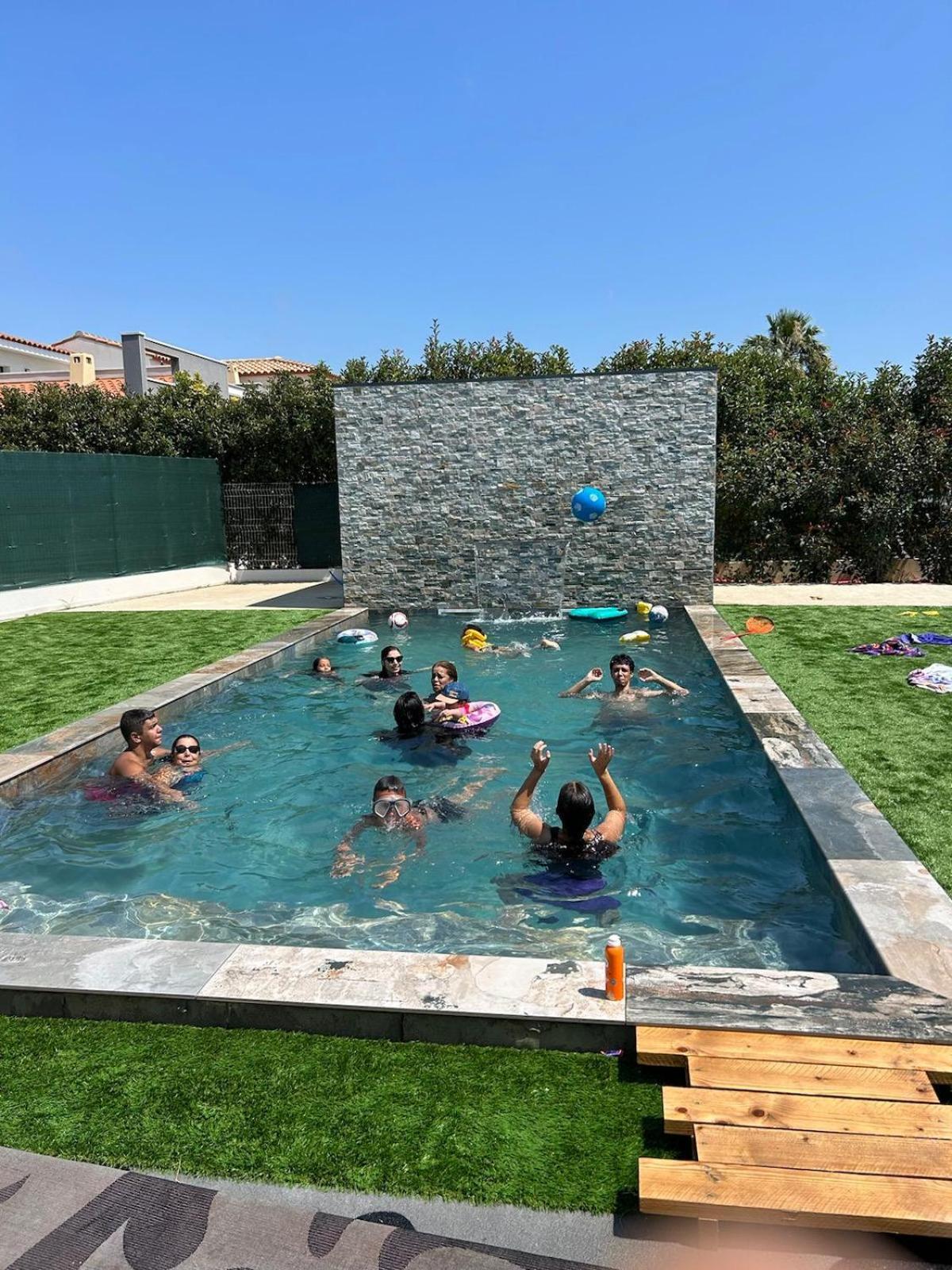 Grande Villa Avec Piscine Bompas  المظهر الخارجي الصورة